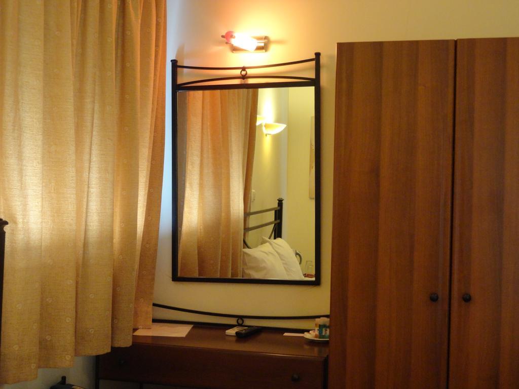 Diana Otel Makrakómi Dış mekan fotoğraf